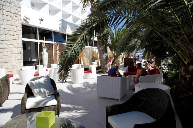 Azuline Hoteles Mar Amantis & II Сан-Антонио-Абад Экстерьер фото