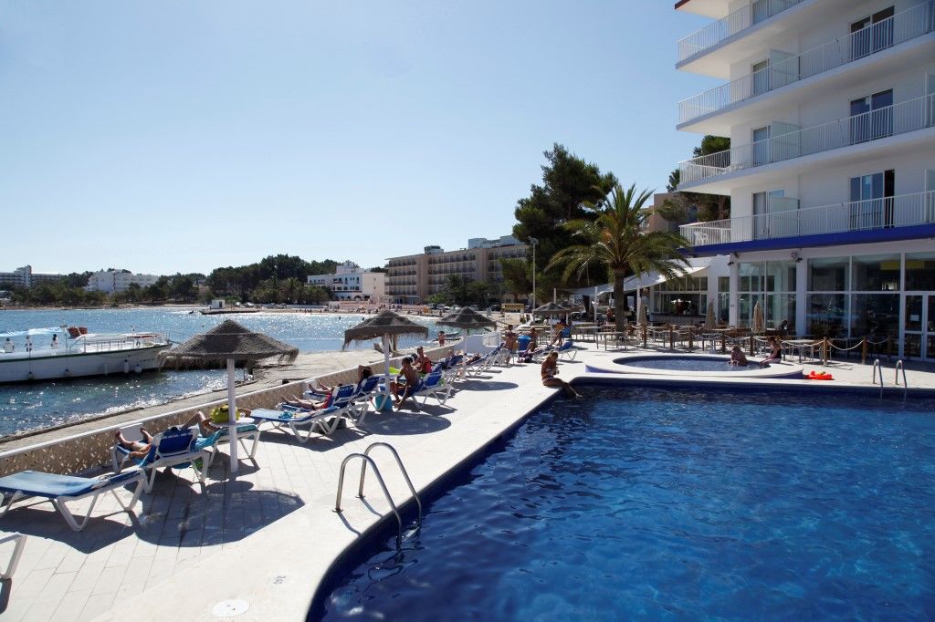 Azuline Hoteles Mar Amantis & II Сан-Антонио-Абад Экстерьер фото